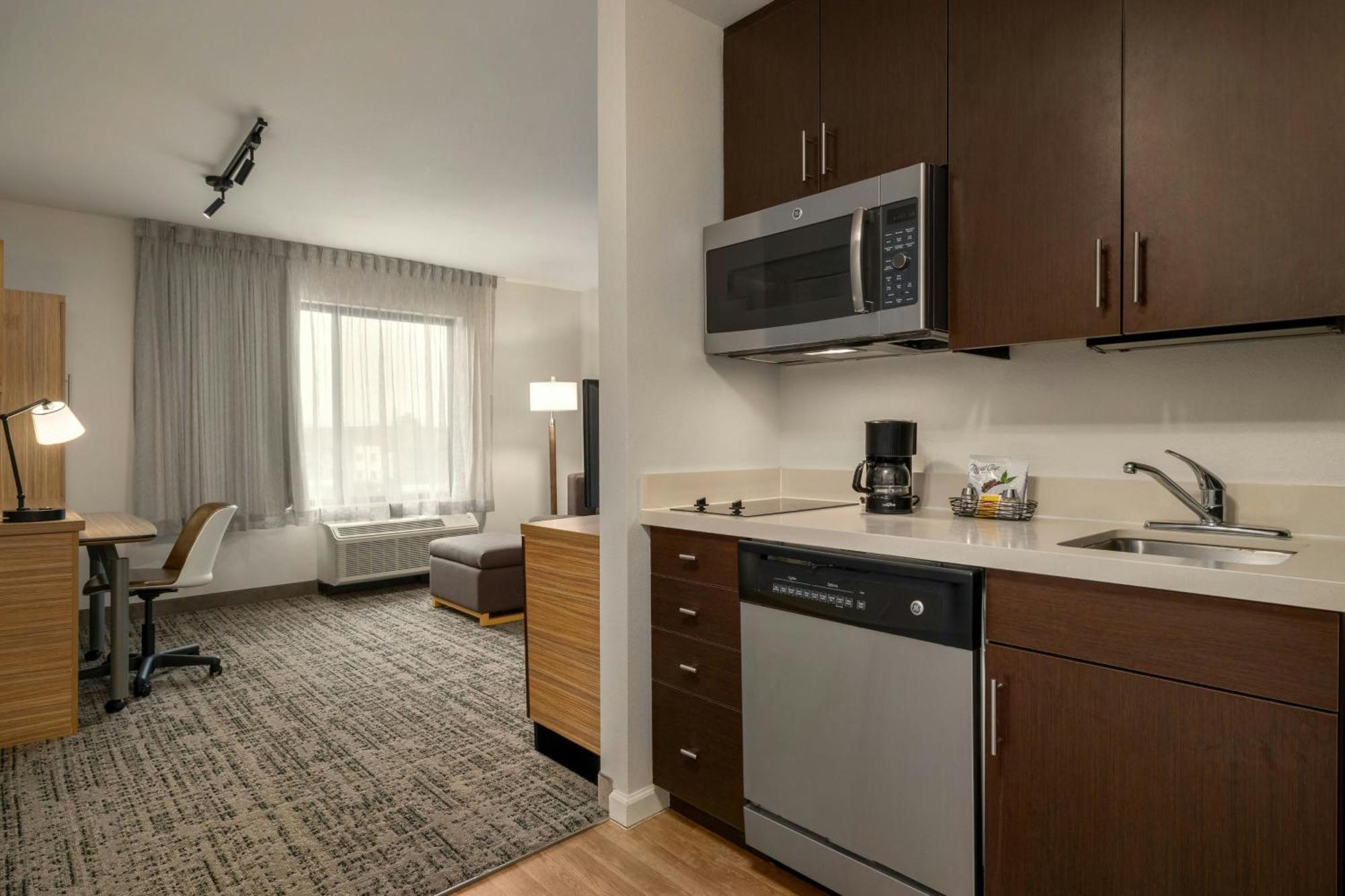 Towneplace Suites By Marriott Alexandria Exterior photo